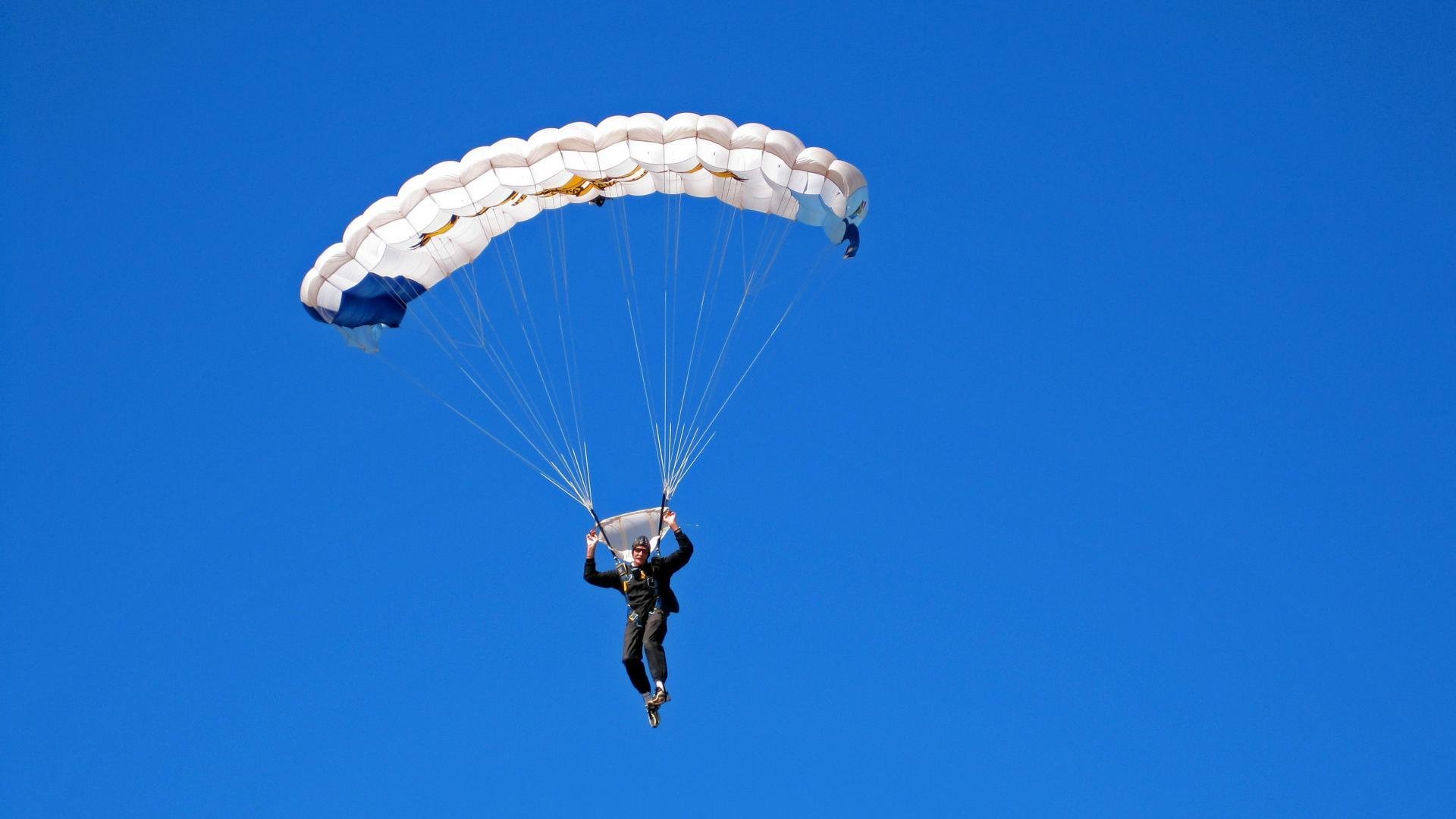 场上英雄：李明全面爆发，攻防兼备！